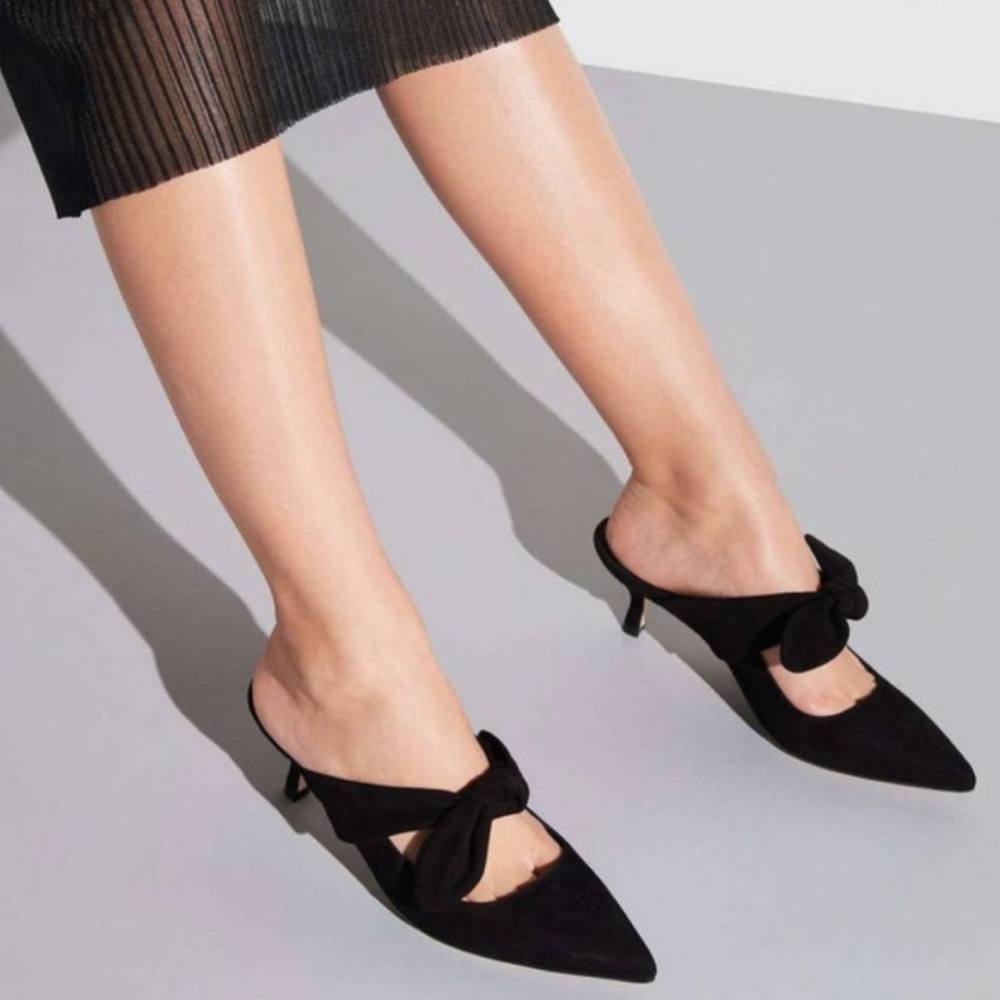 M. Gemi suede bow heels